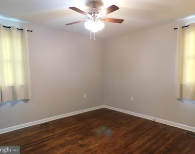 146 Sunset Drive - Photo Thumbnail 13