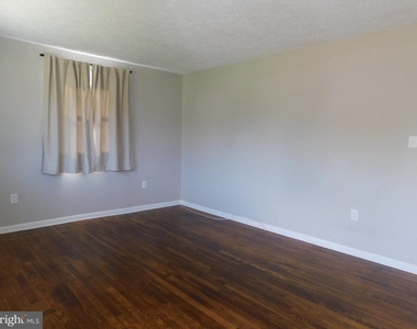 146 Sunset Drive - Photo Thumbnail 1