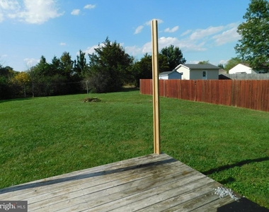 146 Sunset Drive - Photo Thumbnail 17