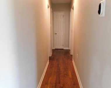 146 Sunset Drive - Photo Thumbnail 9