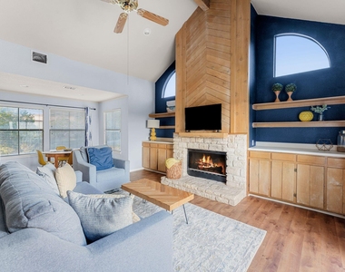 1501 Ridge Harbor Dr - Photo Thumbnail 7