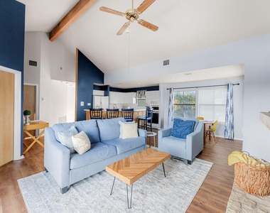 1501 Ridge Harbor Dr - Photo Thumbnail 4
