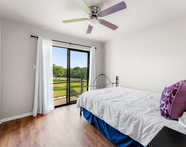 1501 Ridge Harbor Dr - Photo Thumbnail 14