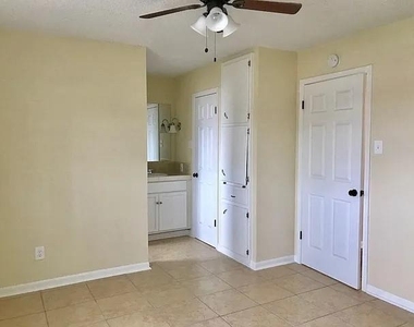 1206 Bundrant Dr - Photo Thumbnail 2