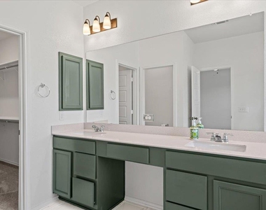 12300 Anthology St - Photo Thumbnail 16