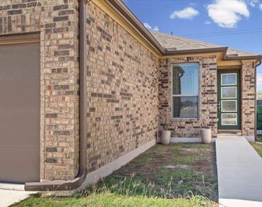 12300 Anthology St - Photo Thumbnail 3