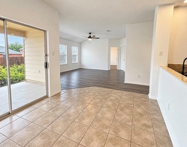 6305 Bridgewood Dr - Photo Thumbnail 6