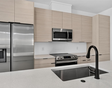 21515a Patton Ave - Photo Thumbnail 8