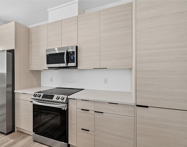 21515a Patton Ave - Photo Thumbnail 7