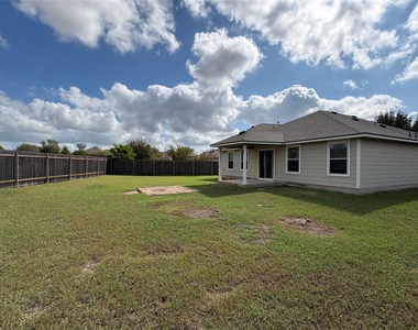 158 Hunter Creek Cv - Photo Thumbnail 10