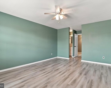 663b Rose Hollow Drive - Photo Thumbnail 18