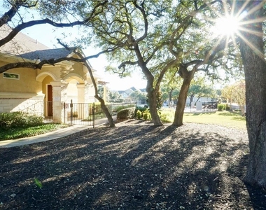 210 Darwins Way - Photo Thumbnail 28