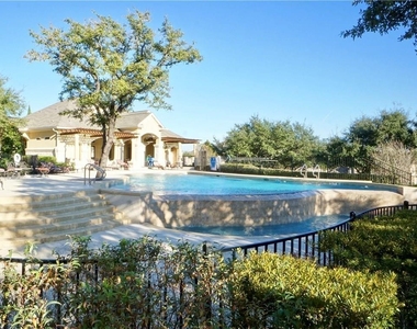 210 Darwins Way - Photo Thumbnail 25