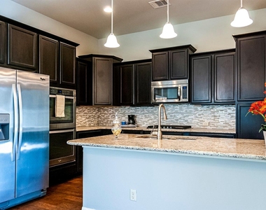 210 Darwins Way - Photo Thumbnail 1