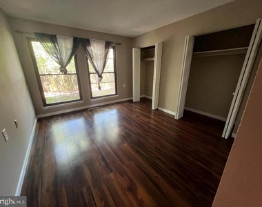 3 3d Twin River Dr - Photo Thumbnail 8