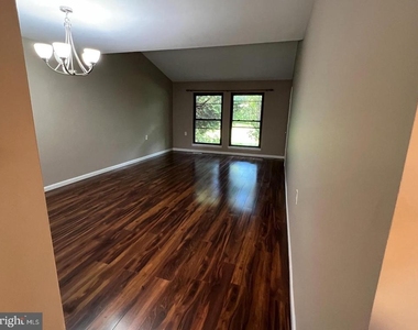 3 3d Twin River Dr - Photo Thumbnail 3