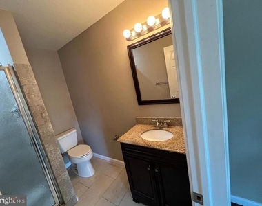 3 3d Twin River Dr - Photo Thumbnail 13