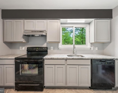 310 N Carolina Trail - Photo Thumbnail 14