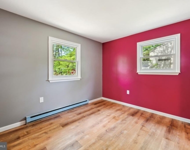310 N Carolina Trail - Photo Thumbnail 19