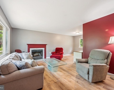 310 N Carolina Trail - Photo Thumbnail 6