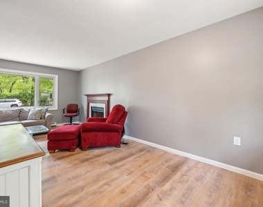 310 N Carolina Trail - Photo Thumbnail 11