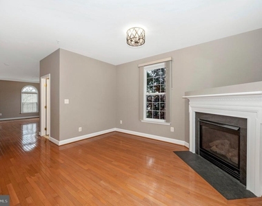 829 Hidden Marsh Street - Photo Thumbnail 20