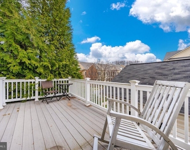 829 Hidden Marsh Street - Photo Thumbnail 30