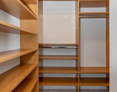 829 Hidden Marsh Street - Photo Thumbnail 11
