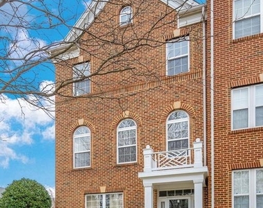 829 Hidden Marsh Street - Photo Thumbnail 47