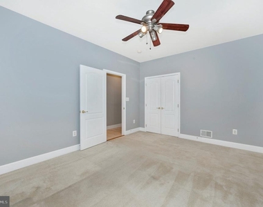 829 Hidden Marsh Street - Photo Thumbnail 9