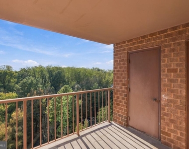 10101 Grosvenor Place - Photo Thumbnail 15