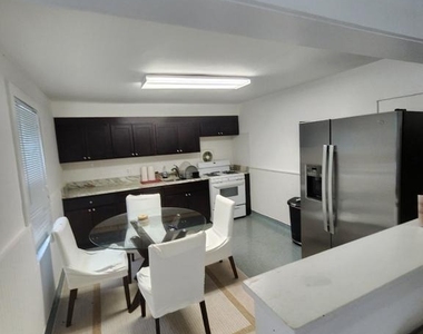 112 James Street - Photo Thumbnail 8