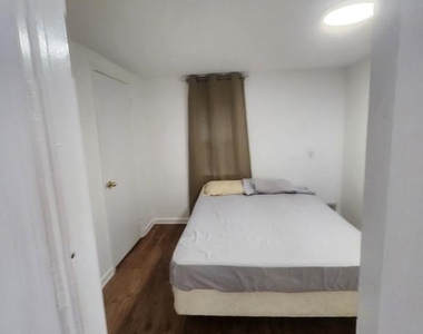 112 James Street - Photo Thumbnail 15
