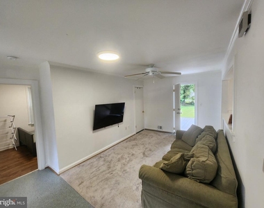 112 James Street - Photo Thumbnail 12