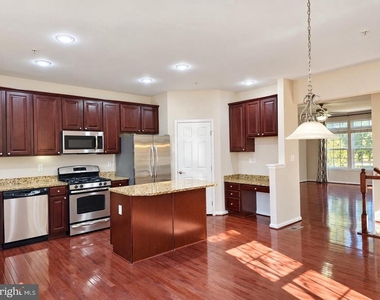 9502 Blast Avenue - Photo Thumbnail 25
