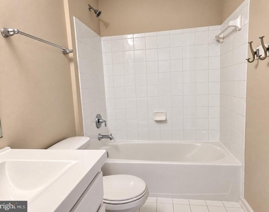 9502 Blast Avenue - Photo Thumbnail 61