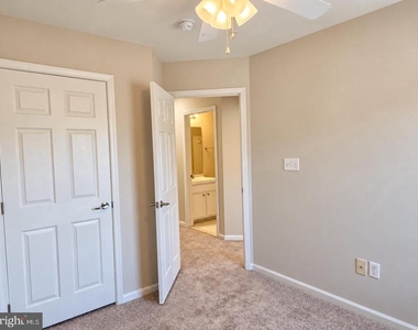 9502 Blast Avenue - Photo Thumbnail 68