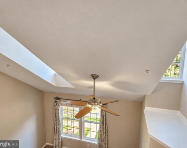 9502 Blast Avenue - Photo Thumbnail 53