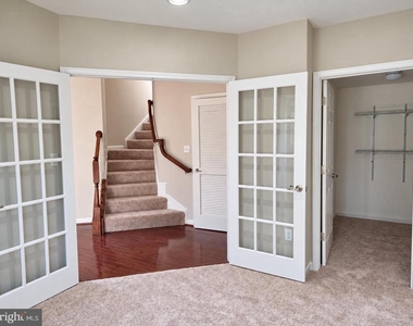 9502 Blast Avenue - Photo Thumbnail 22