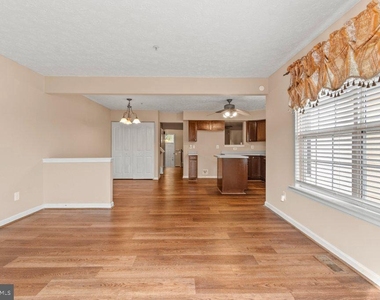 225 Woodland Green Way - Photo Thumbnail 23