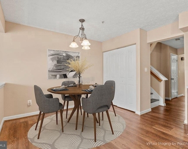 225 Woodland Green Way - Photo Thumbnail 3