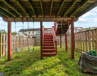 225 Woodland Green Way - Photo Thumbnail 45