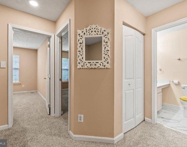 225 Woodland Green Way - Photo Thumbnail 31