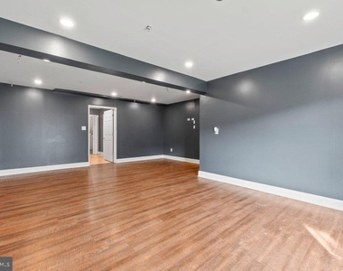 225 Woodland Green Way - Photo Thumbnail 38