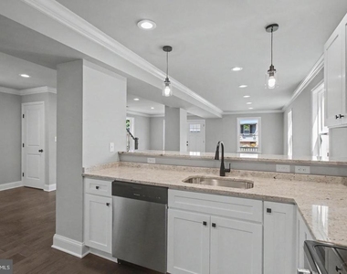 7501 Riddle Avenue - Photo Thumbnail 16