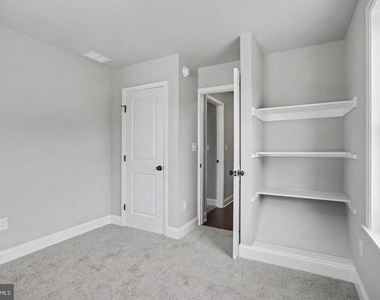 7501 Riddle Avenue - Photo Thumbnail 29