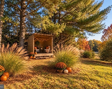 13626 Poplar Hill Road - Photo Thumbnail 4