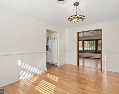 8325 Woodland Road - Photo Thumbnail 16