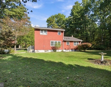 8325 Woodland Road - Photo Thumbnail 31