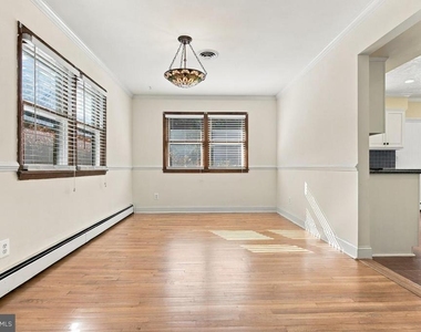 8325 Woodland Road - Photo Thumbnail 15